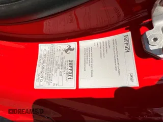 2017 Ferrari 488 z VIN ZFF79ALAXH0222413, wystawiony jako IAAI lot #42118566 z przebiegiem 35 175 mil mil oraz . Historia ofert i sprzedaży dostępna na DreamBid. Obrazek 9.