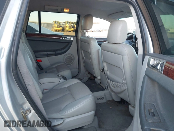 2007 Chrysler Pacifica Touring with VIN 2A8GM68X77R126842, listed as a IAAI auction lot 41813527 with 304,838 mi miles. Bid and sale history available at carsss.com. Image 8.