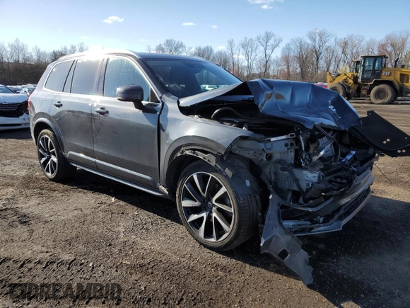 2021 Volvo XC90 Momentum with VIN YV4A22PK8M1704669, listed as a Copart auction lot 52486535 with 56,987 mi miles and Salvage title. Bid and sale history available at DreamBid. Image 4.