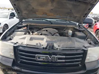 2013 GMC Sierra 1500 SLT with VIN 3GTP2WE73DG186362, listed as a IAAI auction lot 41719448 with 204,637 mi miles. Bid and sale history available at carsss.com. Image 10.