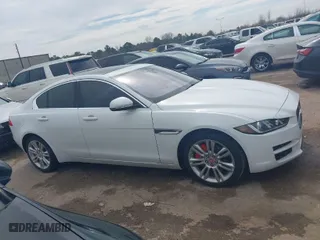 2019 Jaguar XE 25t Premium with VIN SAJAD4FX1KCP44679, listed as a IAAI auction lot 41659314 with 91,701 mi miles. Bid and sale history available at carsss.com. Image 13.