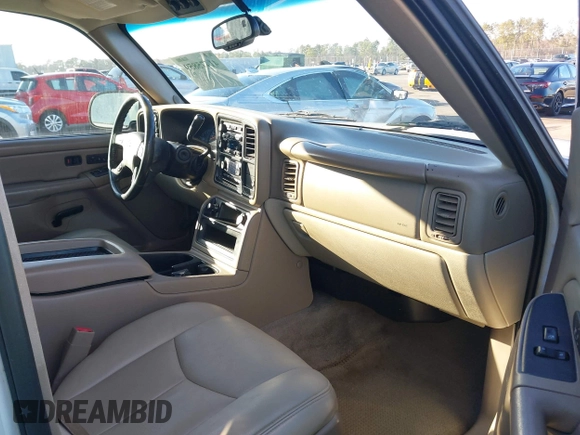 2006 Chevrolet Tahoe Z71 with VIN 1GNEK13T86R135721, listed as a IAAI auction lot 41475859 with 258,090 mi miles. Bid and sale history available at carsss.com. Image 5.