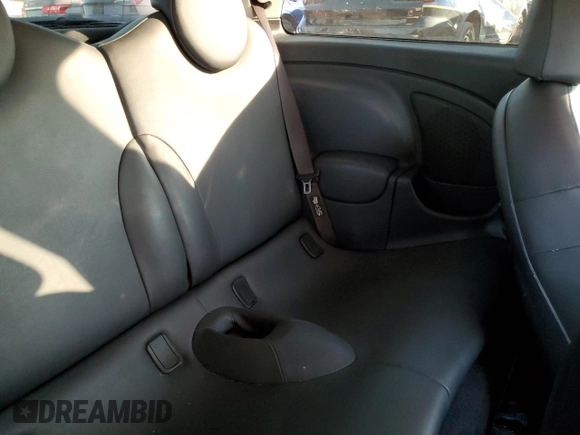 2004 MINI Hardtop with VIN WMWRC334X4TJ54215, listed as a Copart auction lot 46860695 with Not Provided miles and Salvage Title. Bid and sale history available at DreamBid. Image 10.