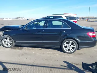 2013 Mercedes-Benz E-Class E 350 Luxury with VIN WDDHF8JB2DA742471, listed as a IAAI auction lot 41691171 with 142,228 mi miles. Bid and sale history available at carsss.com. Image 15.