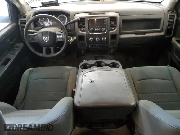 2013 Ram 2500 Tradesman z VIN 3C6TR5CT2DG605782, wystawiony jako Copart lot #56733115 z przebiegiem 275 209 mil mil oraz Szkoda całkowita • Salvage title. Historia ofert i sprzedaży dostępna na DreamBid. Obrazek 8.