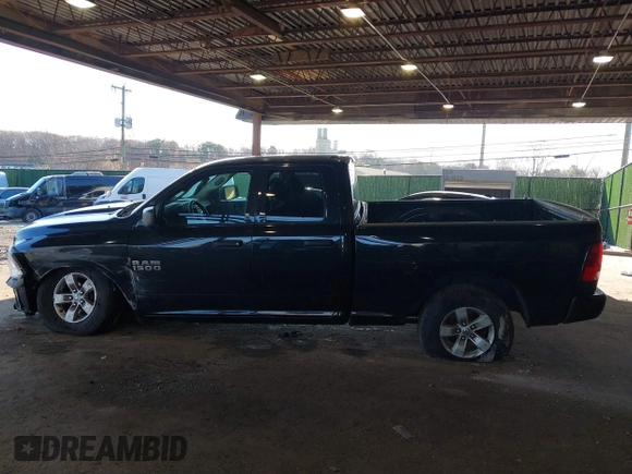2018 Ram 1500 Express with VIN 1C6RR7FGXJS302502, listed as a IAAI auction lot 40942179 with 91,557 mi miles. Bid and sale history available at carsss.com. Image 15.