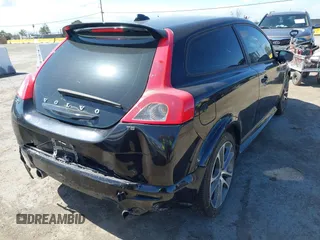 2009 Volvo C30 z VIN YV1MK672592147187, wystawiony jako IAAI lot #42250814 z przebiegiem 139 351 mil mil oraz . Historia ofert i sprzedaży dostępna na DreamBid. Obrazek 6.