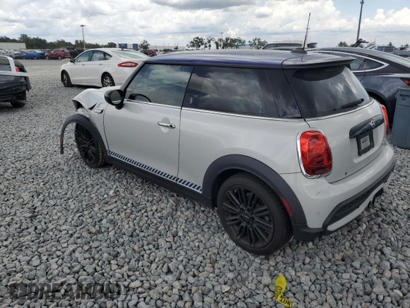 2022 MINI Hardtop Cooper S with VIN WMW53DH06N2S21412, listed as a Copart auction lot 61876185 with Not provided miles and Salvage title. Bid and sale history available at DreamBid. Image 2.