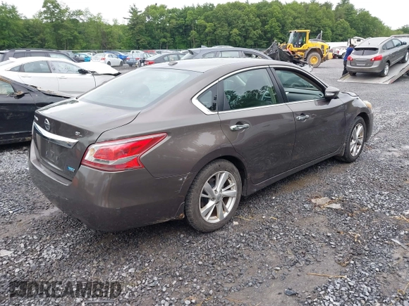 2013 Nissan Altima SL with VIN 1N4AL3AP0DC188652, listed as a IAAI auction lot 42497950 with 154,316 mi miles and . Bid and sale history available at DreamBid. Image 4.