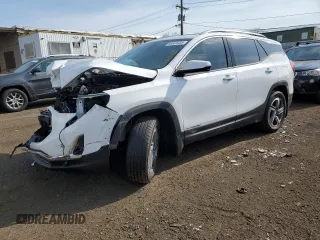 2021 GMC Terrain SLT z VIN 3GKALVEV9ML336580, wystawiony jako Copart lot #53691435 z przebiegiem 22 467 mil mil oraz Szkoda całkowita • Salvage title. Historia ofert i sprzedaży dostępna na DreamBid. Obrazek 1.