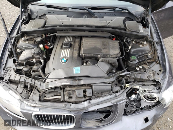 2008 BMW 1 Series 135i z VIN WBAUN93528VK39771, wystawiony jako Copart lot #87970105 z przebiegiem 88 618 mil mil oraz Szkoda całkowita • Salvage title. Historia ofert i sprzedaży dostępna na DreamBid. Obrazek 11.