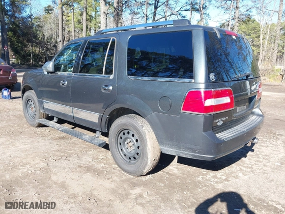 2009 Lincoln Navigator with VIN 5LMFU28579LJ00854, listed as a IAAI auction lot 41692066 with 245,264 mi miles. Bid and sale history available at carsss.com. Image 3.