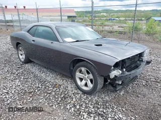 2013 Dodge Challenger SXT z VIN 2C3CDYAG4DH742077, wystawiony jako IAAI lot #42185179 z przebiegiem 53 588 mil mil oraz . Historia ofert i sprzedaży dostępna na DreamBid. Obrazek 1.