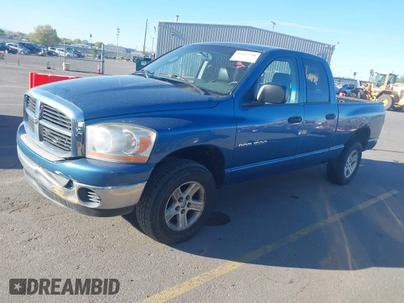 2006 Dodge 1500 ST with VIN 1D7HU18N56J153379, listed as a IAAI auction lot 42147708 with 185,206 mi miles. Bid and sale history available at carsss.com. Image 2.