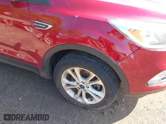 2018 Ford Escape SE z VIN 1FMCU9GD8JUB33366, wystawiony jako IAAI lot #42264706 z przebiegiem 48 478 mil mil oraz . Historia ofert i sprzedaży dostępna na DreamBid. Obrazek 18.