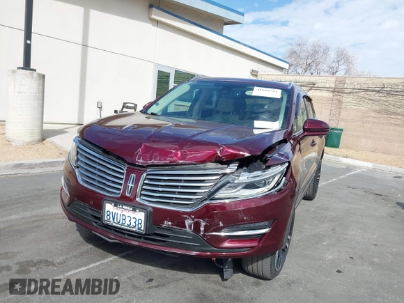 2018 Lincoln MKC Reserve with VIN 5LMTJ3DH8JUL23033, listed as a IAAI auction lot 41684781 with 47,905 mi miles and . Bid and sale history available at DreamBid. Image 6.