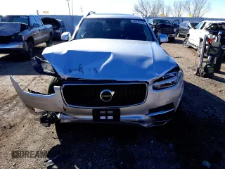 2019 Volvo XC90 Momentum with VIN YV4102PK7K1497503, listed as a Copart auction lot 66245752 with 28,181 mi miles. Bid and sale history available at carsss.com. Image 7.