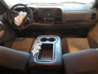 2008 Chevrolet Silverado 1500 Work Truck with VIN 1GCEC19C68Z199532, listed as a Copart auction lot 41879855 with 307,442 mi miles and Salvage Title. Bid and sale history available at carsss.com. Image 8.