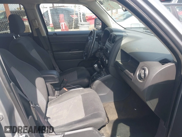 2017 Jeep Patriot Latitude with VIN 1C4NJPFBXHD182248, listed as a IAAI auction lot 41981701 with 82,466 mi miles and . Bid and sale history available at DreamBid. Image 5.