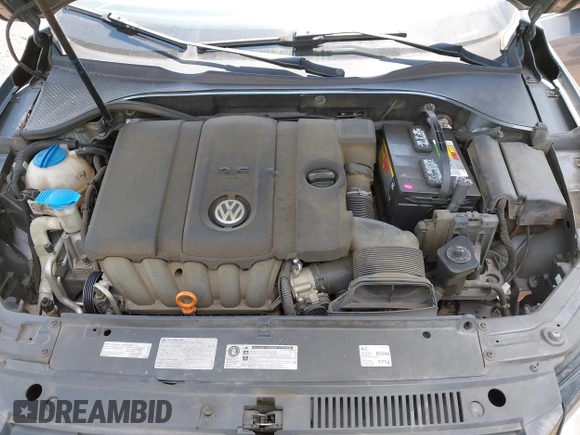 2013 Volkswagen Passat SE z VIN 1VWBP7A39DC100136, wystawiony jako IAAI lot #42071240 z przebiegiem 251 825 mil mil oraz . Historia ofert i sprzedaży dostępna na DreamBid. Obrazek 10.