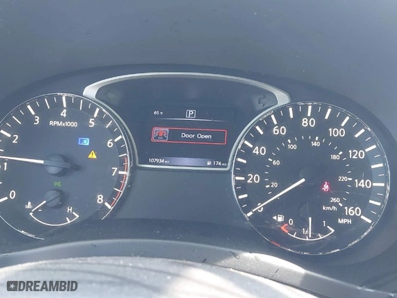 2017 Nissan Pathfinder SL with VIN 5N1DR2MN1HC627322, listed as a IAAI auction lot 41725381 with 107,934 mi miles. Bid and sale history available at carsss.com. Image 7.
