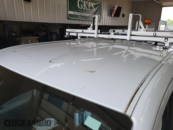 2016 Ford Transit z VIN 1FTYR1YM3GKB55503, wystawiony jako IAAI lot #42530097 z przebiegiem 93 693 mil mil oraz . Historia ofert i sprzedaży dostępna na DreamBid. Obrazek 14.