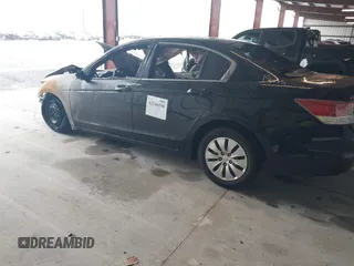 2011 Honda Accord LX z VIN 1HGCP2F37BA120608, wystawiony jako IAAI lot #42246150 z przebiegiem Nie podano mil oraz . Historia ofert i sprzedaży dostępna na DreamBid. Obrazek 3.