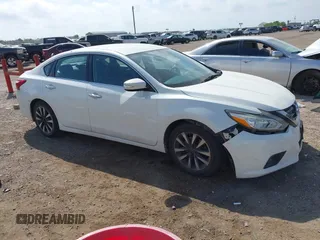 2017 Nissan Altima 2.5 SV with VIN 1N4AL3AP2HC272235, listed as a IAAI auction lot 41869314 with 52,705 mi miles. Bid and sale history available at carsss.com. Image 1.