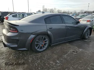2019 Dodge Charger Scat Pack z VIN 2C3CDXGJ1KH665114, wystawiony jako Copart lot #44388835 z przebiegiem 44 129 mil mil oraz Czysty tytuł • Clean title. Historia ofert i sprzedaży dostępna na DreamBid. Obrazek 3.