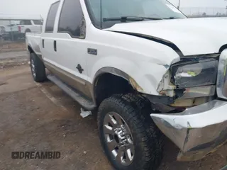 2000 Ford Super Duty F-250 XL with VIN 1FTNW21F7YEE45983, listed as a IAAI auction lot 41501845 with 329,488 mi miles. Bid and sale history available at carsss.com. Image 14.