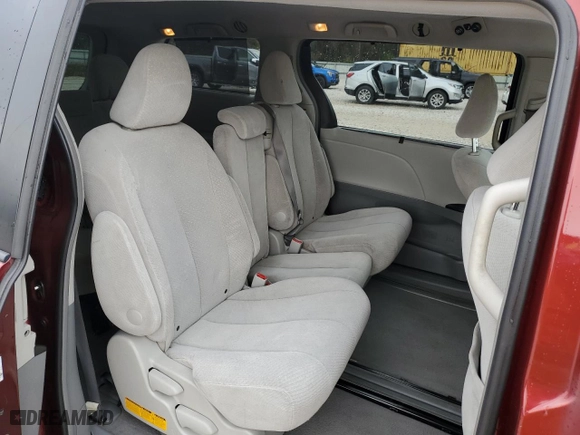 2011 Toyota Sienna LE AAS with VIN 5TDKK3DC8BS072993, listed as a Copart auction lot 83764714 with 110,797 mi miles and Clean Title. Bid and sale history available at carsss.com. Image 11.