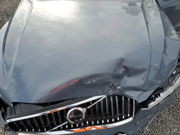 2023 Volvo XC60 Plus Bright Theme с VIN YV4L12DE5P1346266, выставлен на аукционе Copart как лот 47269605 с пробегом Не указан миль и На запчасти • Non repairable. История ставок и продаж доступна на DreamBid. Изображение 12.