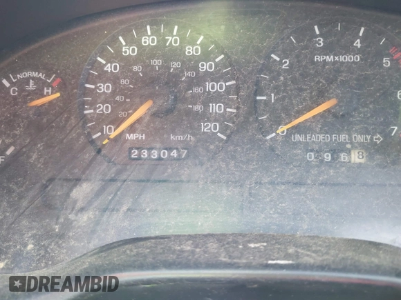 1996 Ford Mustang with VIN 1FALP4042TF140884, listed as a IAAI auction lot 41279611 with 233,047 mi miles. Bid and sale history available at carsss.com. Image 7.