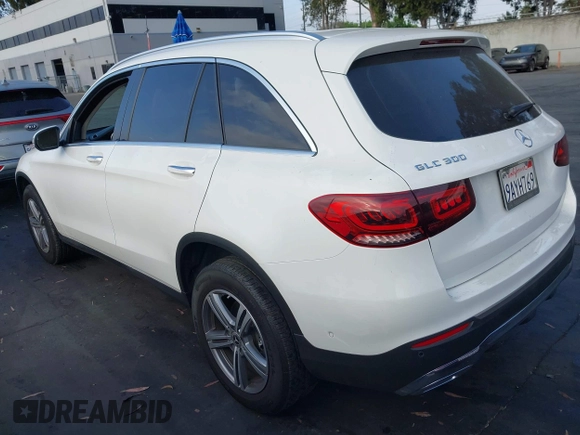 2022 Mercedes-Benz GLC 300 with VIN W1N0G8DB0NG057604, listed as a IAAI auction lot 42381397 with 29,171 mi miles and . Bid and sale history available at DreamBid. Image 3.