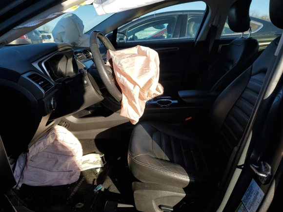 2013 Ford Fusion SE Hybrid with VIN 3FA6P0LU1DR232204, listed as a Copart auction lot 41450515 with 87,616 mi miles and Salvage Title. Bid and sale history available at DreamBid. Image 7.
