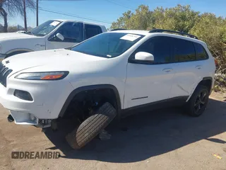 2016 Jeep Cherokee Latitude with VIN 1C4PJMCS9GW134769, listed as a IAAI auction lot 41668793 with 122,539 mi miles and . Bid and sale history available at carsss.com. Image 6.