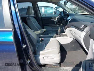2016 Honda Pilot EX-L with VIN 5FNYF6H5XGB044930, listed as a IAAI auction lot 42030300 with 247,598 mi miles. Bid and sale history available at carsss.com. Image 5.
