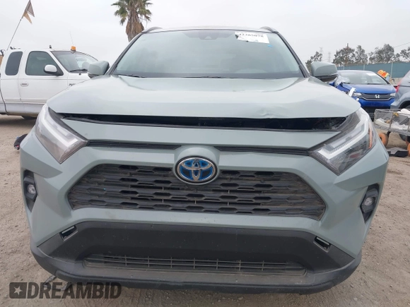 2022 Toyota RAV4 Hybrid XLE Premium with VIN 4T3B6RFV8NU102695, listed as a IAAI auction lot 42385078 with 35,614 mi miles and . Bid and sale history available at DreamBid. Image 12.