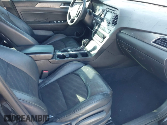 2015 Hyundai Sonata Limited with VIN 5NPE34AFXFH103882, listed as a IAAI auction lot 41946341 with 96,690 mi miles and . Bid and sale history available at carsss.com. Image 5.