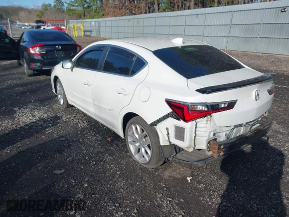 2019 Acura ILX with VIN 19UDE2F30KA000918, listed as a IAAI auction lot 41852271 with 74,037 mi miles. Bid and sale history available at carsss.com. Image 3.