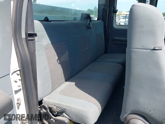 2011 Ford F-250 XL with VIN 1FT7X2AT4BEC33450, listed as a IAAI auction lot 39410571 with Not provided miles and . Bid and sale history available at DreamBid. Image 8.
