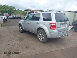 2008 Ford Escape Limited z VIN 1FMCU04158KB42604, wystawiony jako IAAI lot #41948050 z przebiegiem 240 686 mil mil oraz . Historia ofert i sprzedaży dostępna na DreamBid. Obrazek 3.
