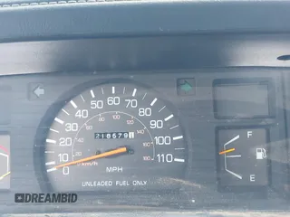 1988 Toyota Pickup with VIN JT4RN50R5J5169942, listed as a IAAI auction lot 42152517 with 218,579 mi miles and . Bid and sale history available at DreamBid. Image 7.