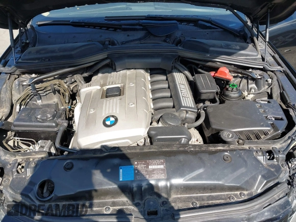 2007 BMW 5 Series 530xi with VIN WBANF73517CU25852, listed as a IAAI auction lot 42172904 with 146,045 mi miles and . Bid and sale history available at carsss.com. Image 10.