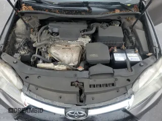 2015 Toyota Camry XLE z VIN 4T1BF1FK4FU985826, wystawiony jako Copart lot #55783835 z przebiegiem 214 790 mil mil oraz Czysty tytuł • Clean title. Historia ofert i sprzedaży dostępna na DreamBid. Obrazek 11.