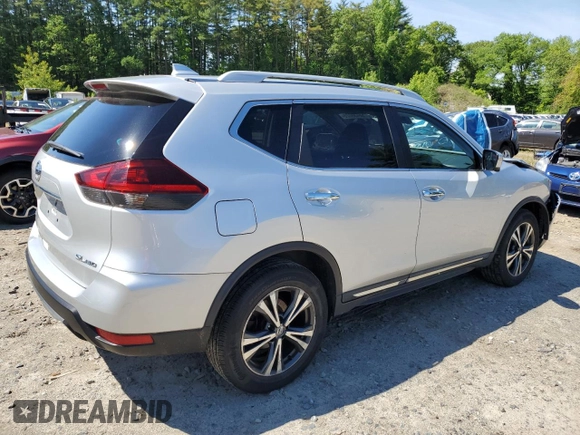 2018 Nissan Rogue SV z VIN 5N1AT2MV7JC730402, wystawiony jako Copart lot #58430025 z przebiegiem 169 627 mil mil oraz Szkoda całkowita • Salvage title. Historia ofert i sprzedaży dostępna na DreamBid. Obrazek 3.