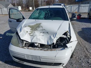 2004 Ford Focus ZX3 with VIN 3FAFP313X4R107035, listed as a IAAI auction lot 41204355 with 185,081 mi miles and . Bid and sale history available at carsss.com. Image 6.