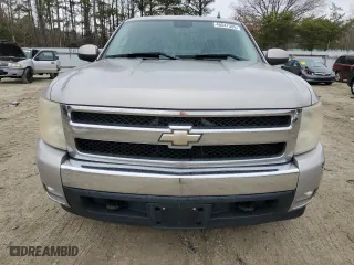 2008 Chevrolet Silverado 1500 LT w/1LT with VIN 2GCEC19J681146076, listed as a Copart auction lot 46547305 with 204,212 mi miles and Clean Title. Bid and sale history available at carsss.com. Image 5.