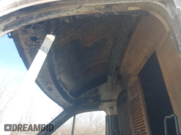 2016 Ford Transit Cargo z VIN 1FTYR2CG4GKB43643, wystawiony jako IAAI lot #41801467 z przebiegiem Nie podano mil oraz . Historia ofert i sprzedaży dostępna na DreamBid. Obrazek 14.