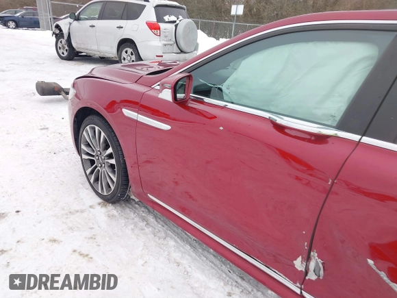 2018 Lincoln Continental Select with VIN 1LN6L9SK1J5617315, listed as a IAAI auction lot 41327631 with 38,167 mi miles. Bid and sale history available at carsss.com. Image 18.